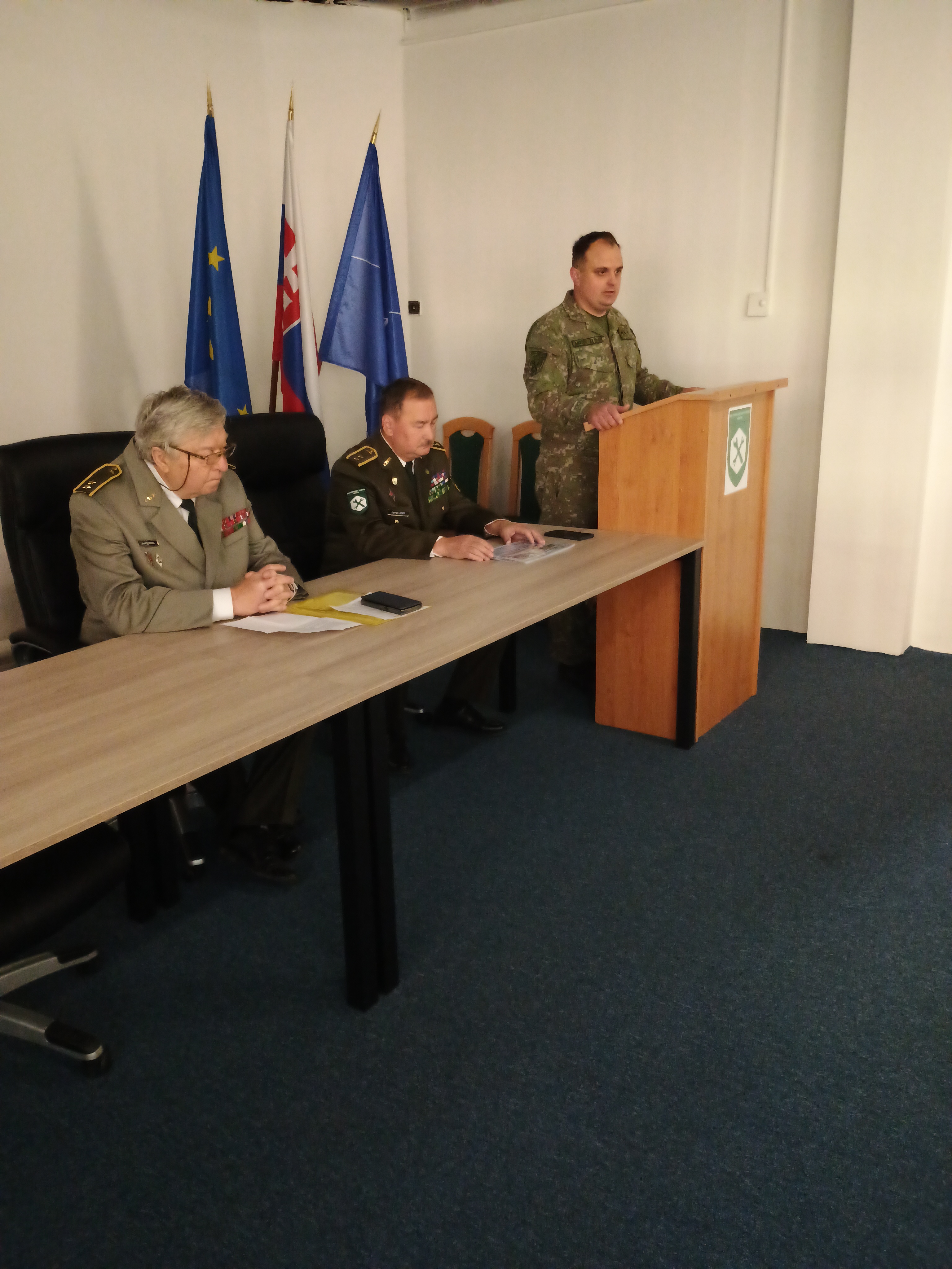 IMG_20251119_100317627_BURST000_COVER